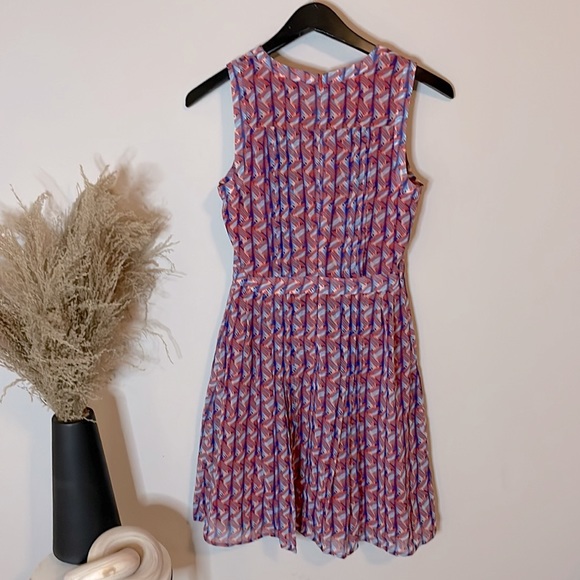 Halogen Pink 💕 Pleated Dress. - Picture 6 of 10